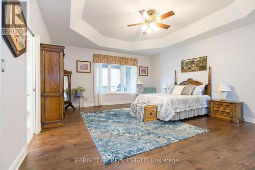 28 Timber Wolf Trail, Springwater (Minesing), ON - Indoor Photo Showing Bedroom