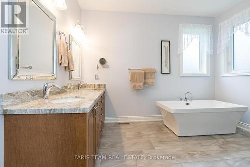 28 Timber Wolf Trail, Springwater (Minesing), ON - Indoor Photo Showing Bathroom