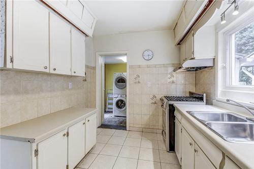 83 Graham Avenue S, Hamilton, ON - Indoor Photo Showing Laundry Room