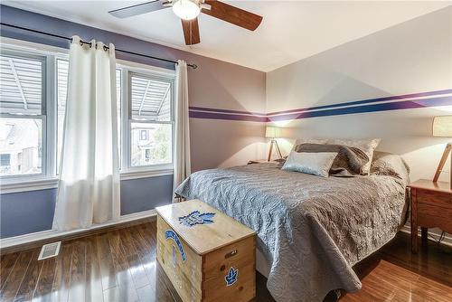 83 Graham Avenue S, Hamilton, ON - Indoor Photo Showing Bedroom