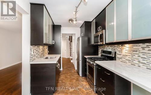 1308 Valerie Crescent, Oakville (Clearview), ON - Indoor Photo Showing Kitchen