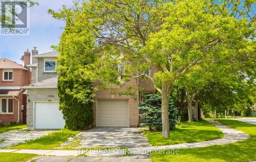 1308 Valerie Crescent, Oakville (Clearview), ON - Outdoor