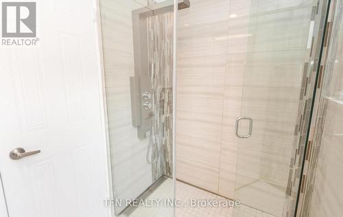 1308 Valerie Crescent, Oakville (Clearview), ON - Indoor Photo Showing Bathroom