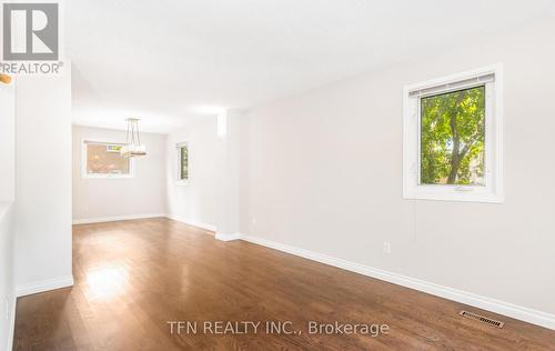 1308 Valerie Crescent, Oakville (Clearview), ON - Indoor Photo Showing Other Room