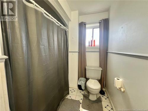 140 Edward Street, Dalhousie, NB - Indoor Photo Showing Bathroom