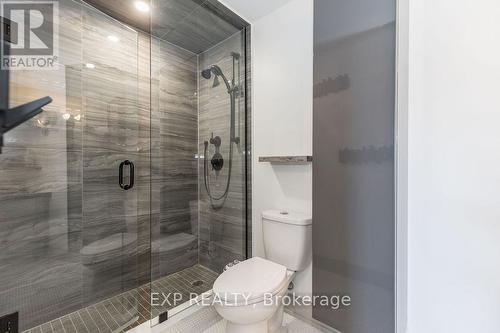 110 - 5 Chef Lane, Barrie (Innis-Shore), ON - Indoor Photo Showing Bathroom