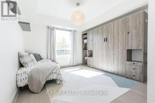 110 - 5 Chef Lane, Barrie (Innis-Shore), ON - Indoor Photo Showing Bedroom