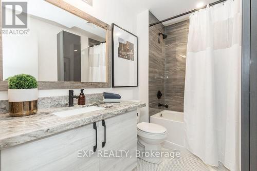 110 - 5 Chef Lane, Barrie (Innis-Shore), ON - Indoor Photo Showing Bathroom