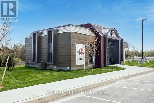 110 - 5 Chef Lane, Barrie (Innis-Shore), ON - Outdoor