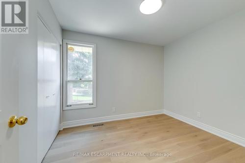 414 Bryant Crescent, Burlington (Appleby), ON - Indoor Photo Showing Other Room