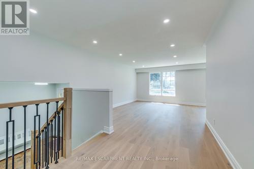 414 Bryant Crescent, Burlington (Appleby), ON - Indoor Photo Showing Other Room