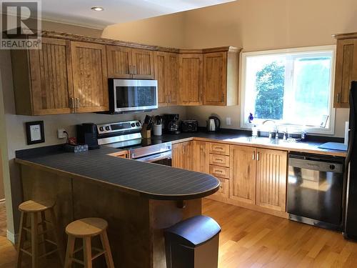 6 Poplar Place, Humber Valley Resort, NL - Indoor Photo Showing Kitchen