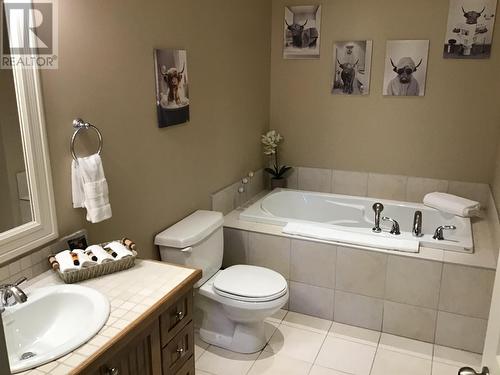 6 Poplar Place, Humber Valley Resort, NL - Indoor Photo Showing Bathroom