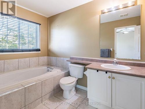 11 - 9800 Mclaughlin Road, Brampton (Fletcher'S Creek Village), ON - Indoor Photo Showing Bathroom