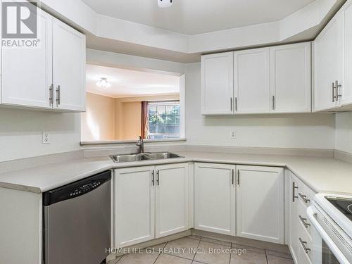 11 - 9800 Mclaughlin Road, Brampton (Fletcher'S Creek Village), ON - Indoor Photo Showing Kitchen With Double Sink