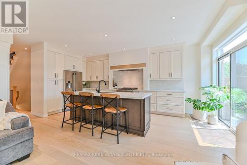 2498 Longridge Crescent, Oakville (River Oaks), ON - Indoor