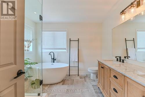 2498 Longridge Crescent, Oakville (River Oaks), ON - Indoor Photo Showing Bathroom