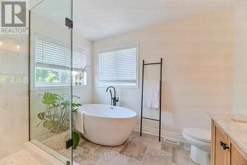 2498 Longridge Crescent, Oakville (River Oaks), ON - Indoor Photo Showing Bathroom