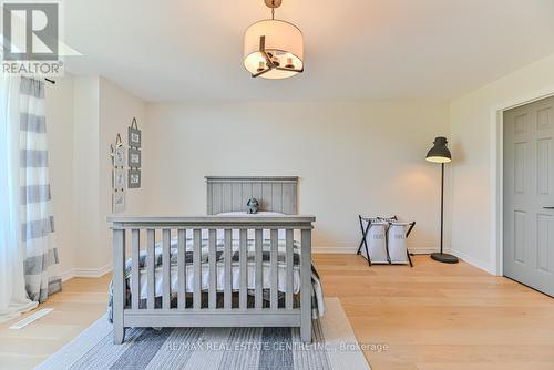 2498 Longridge Crescent, Oakville (River Oaks), ON - Indoor Photo Showing Bedroom