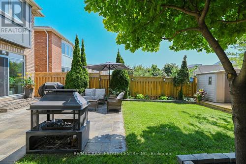 2498 Longridge Crescent, Oakville (River Oaks), ON - Outdoor