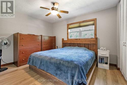 1172 Kings Wharf Road, Kawartha Lakes, ON - Indoor Photo Showing Bedroom