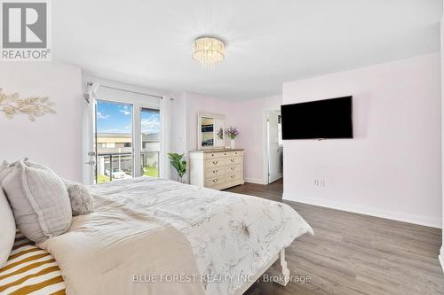 3099 Tillmann Road, London, ON - Indoor Photo Showing Bedroom