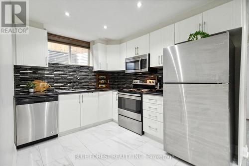 3099 Tillmann Road, London, ON - Indoor Photo Showing Kitchen With Stainless Steel Kitchen With Upgraded Kitchen