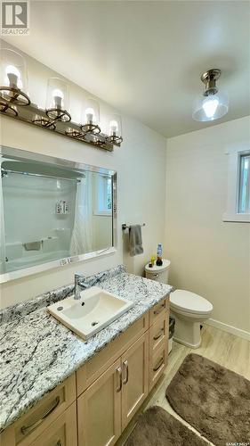 309 9Th Street, Bladworth, SK - Indoor Photo Showing Bathroom