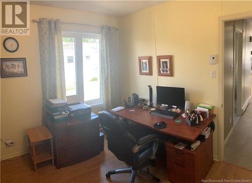 6 2E Av Du Parc, Caraquet, NB - Indoor Photo Showing Office