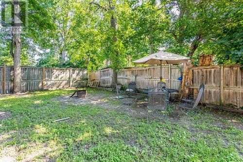 570 Rosedale Street, London, ON - Outdoor With Backyard