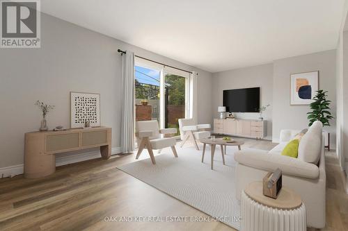 8 - 770 Fanshawe Park Road, London, ON - Indoor Photo Showing Living Room