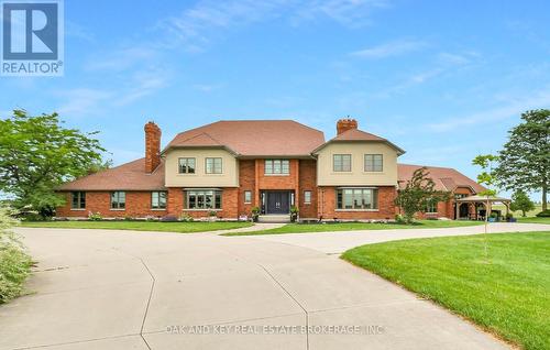 29830 Centre Road, Strathroy-Caradoc, ON - Outdoor With Facade