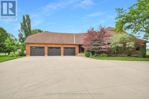 29830 Centre Road, Strathroy-Caradoc, ON - Outdoor