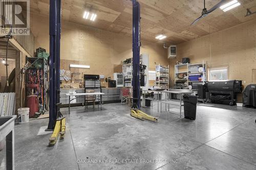 heated workshop/garage - 29830 Centre Road, Strathroy-Caradoc, ON - Indoor