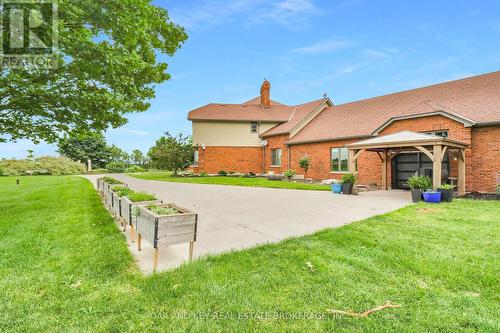 29830 Centre Road, Strathroy-Caradoc, ON - Outdoor