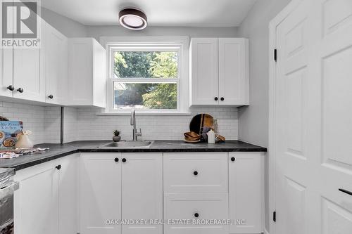 641 Layard Street, London, ON - Indoor Photo Showing Kitchen