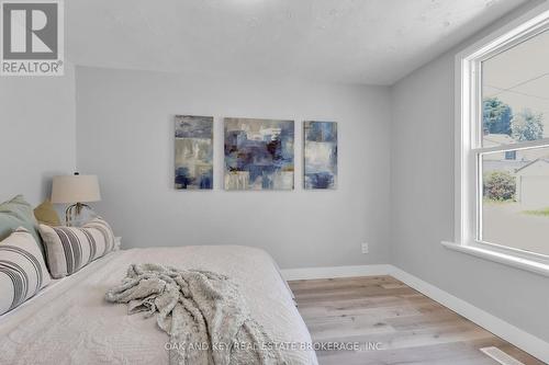 641 Layard Street, London, ON - Indoor Photo Showing Bedroom