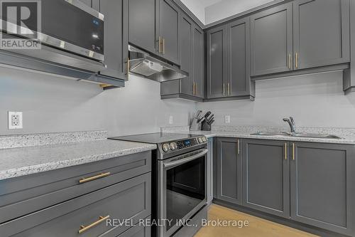 62 Bethune Avenue, Hamilton, ON - Indoor Photo Showing Kitchen With Upgraded Kitchen