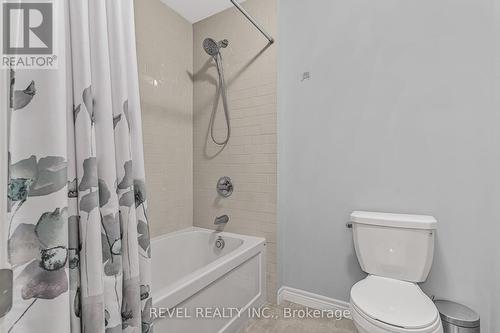 62 Bethune Avenue, Hamilton, ON - Indoor Photo Showing Bathroom