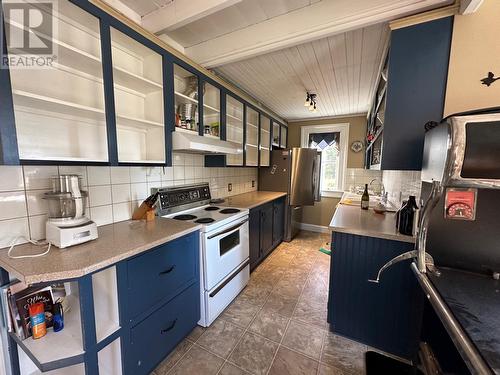 4 Dandy Lane, Trinity, NL - Indoor Photo Showing Kitchen