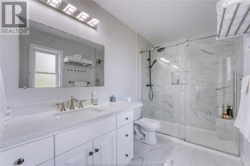 833 Talbot Road East, Wheatley, ON - Indoor Photo Showing Bathroom