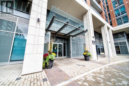 535 - 31 Tippett Road, Toronto (Clanton Park), ON - Outdoor