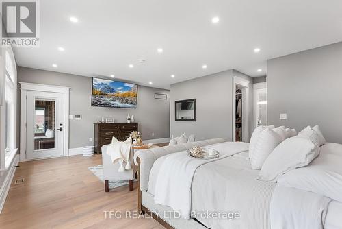 3011 Rundle Road, Clarington (Bowmanville), ON - Indoor Photo Showing Bedroom