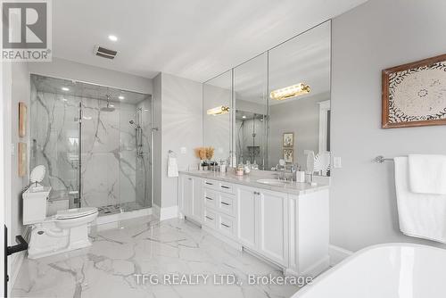 3011 Rundle Road, Clarington (Bowmanville), ON - Indoor Photo Showing Bathroom