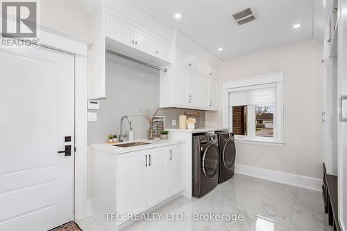 3011 Rundle Road, Clarington (Bowmanville), ON - Indoor Photo Showing Laundry Room