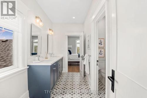 3011 Rundle Road, Clarington (Bowmanville), ON - Indoor Photo Showing Bathroom