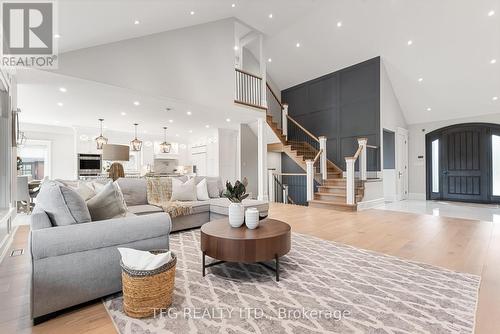 3011 Rundle Road, Clarington (Bowmanville), ON - Indoor Photo Showing Living Room