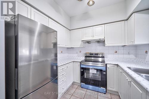 3A - 18 St Moritz Way, Markham, ON - Indoor Photo Showing Kitchen With Stainless Steel Kitchen