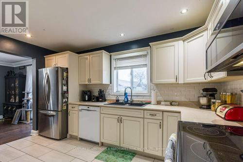 19 Bogart Crescent, Belleville, ON - Indoor Photo Showing Kitchen With Double Sink