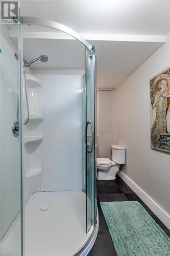 92 Brazil Street, St. John'S, NL - Indoor Photo Showing Bathroom